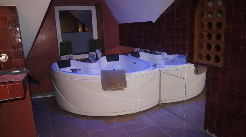 Hotel Riad Льеж Экстерьер фото