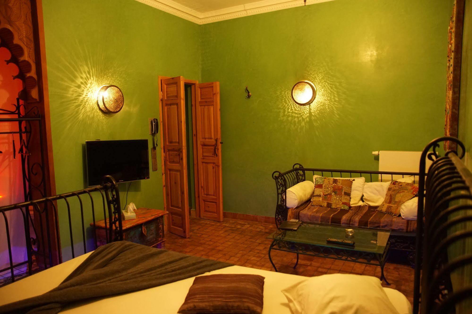 Hotel Riad Льеж Экстерьер фото